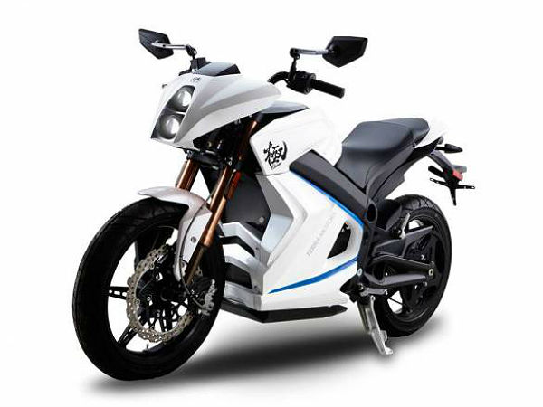 ഇന്ത്യയിലെ ആദ്യത്തെ സൂപ്പർബൈക്ക്