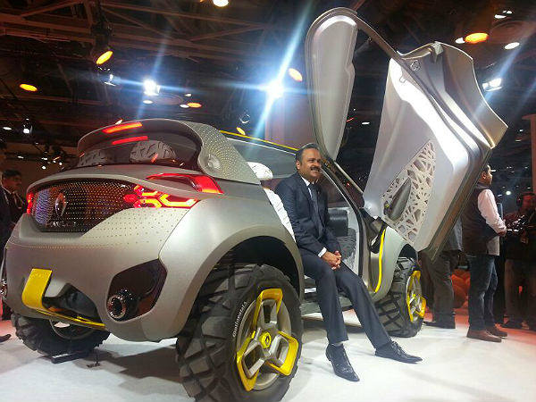 ഓട്ടോ എക്സ്പോയിലെ പറക്കുന്ന ചെങ്ങായി