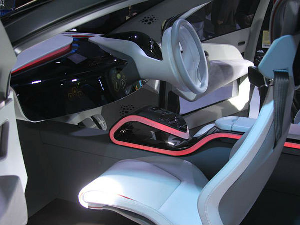 ടാറ്റ കാറുകളിൽ സാംസങ് ഇൻഫോടെയ്ൻമെൻറ്