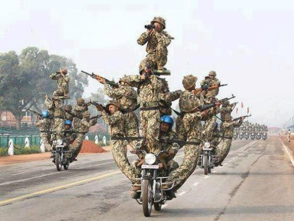 പട്ടാളക്കാർക്കൊക്കെ എന്തുമാകാമല്ലോ!