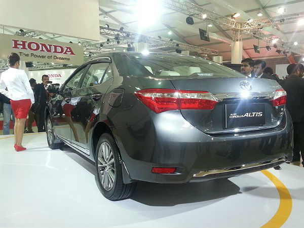 ടൊയോട്ട കൊറോള ആള്‍ടിസ് ലോഞ്ച് മെയ് 27ന്