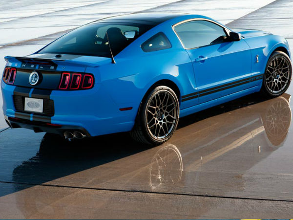 ഫോർഡ് മസ്റ്റാംഗ് വീണ്ടും എമ്പയർ സ്റ്റേറ്റ് ബിൽഡിങ്ങിലേക്ക്