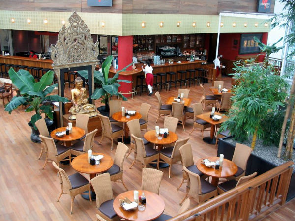 മൂന്ന്. മ്യൂനിച്ച് എയര്‍പോര്‍ട്