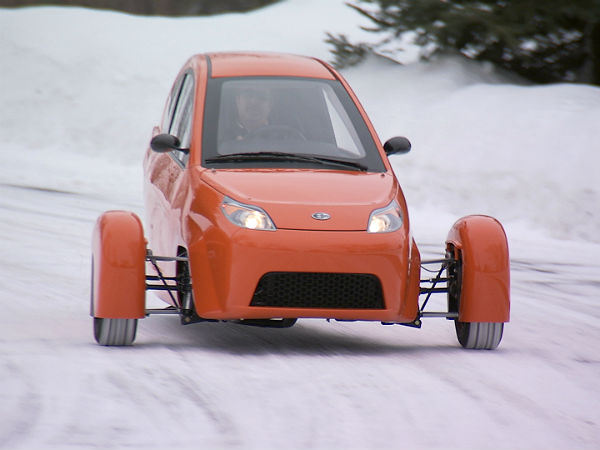 മൂന്ന് ചക്രത്തിൽ മൂന്നുലകവും ചുറ്റാം