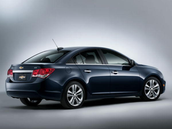 Chevrolet Cruze Gets A Facelift 