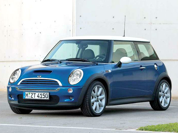 കാറുകളിലെ ഈച്ചക്കോപ്പികള്‍