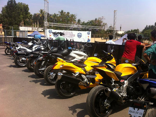 ഇന്ത്യ സൂപ്പര്‍ബൈക്ക് ഫെസ്റ്റിവലിന് ബങ്കളുരുവില്‍ തുടക്കം
