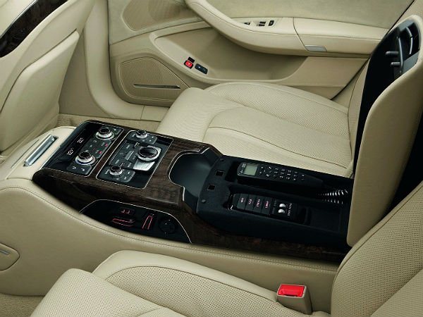 ഓഡി എ8 സെക്യൂരിറ്റി