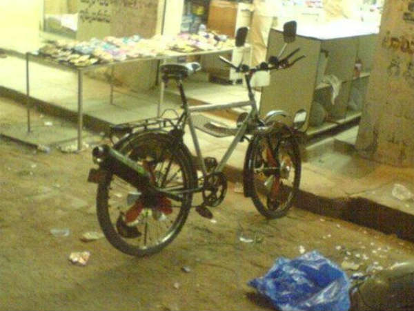 പതിനാറു വയതിനിലേ...