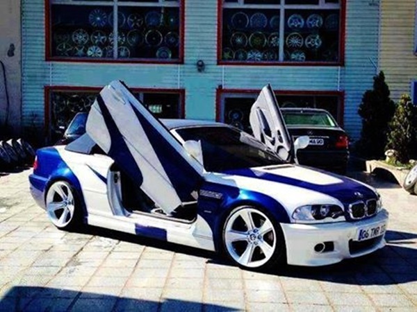 വിചിത്രസുന്ദരം ഈ ലോകം!!