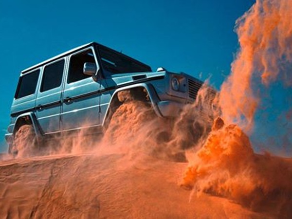 വിചിത്രസുന്ദരം ഈ ലോകം!!