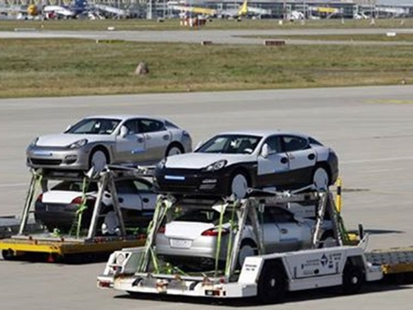 വിചിത്രസുന്ദരം ഈ ലോകം!!