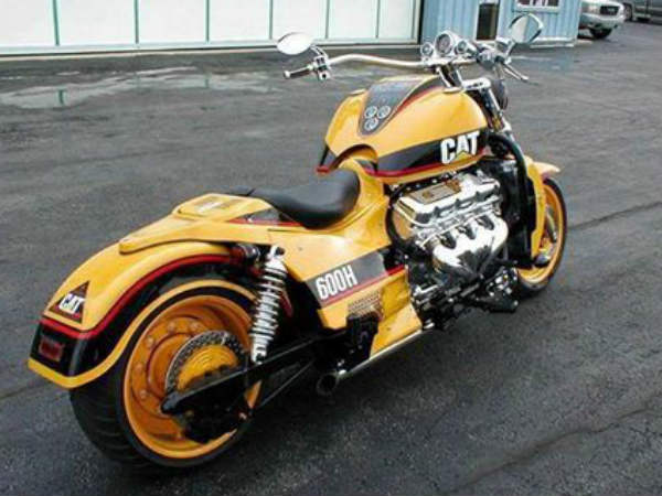 വിചിത്രസുന്ദരം ഈ ലോകം!!