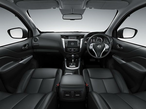 നിസ്സാന്‍ നവാറയുടെ പുതിയ ചിത്രങ്ങളും വീഡിയോയും