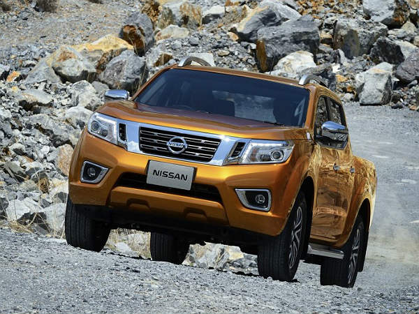 നിസ്സാന്‍ നവാറയുടെ പുതിയ ചിത്രങ്ങളും വീഡിയോയും