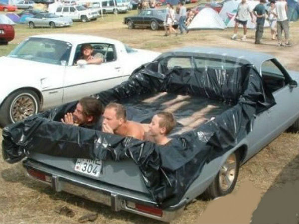 പാപത്തിൻറെ പങ്കു പറ്റുവിൻ