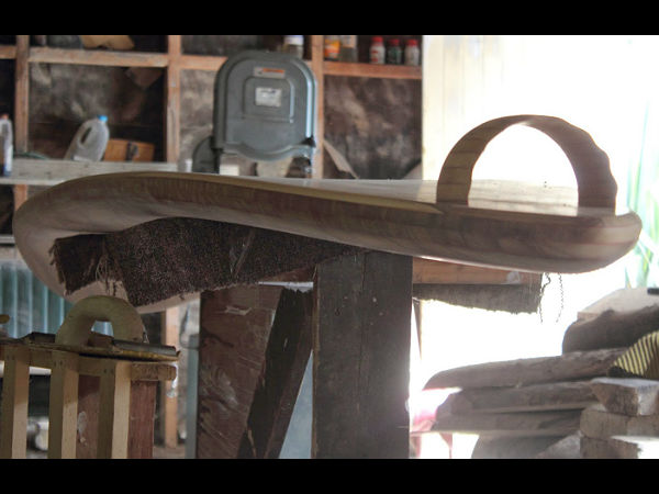 8 കോടി വിലയുള്ള സര്‍ഫ്‌ബോര്‍ഡ്!