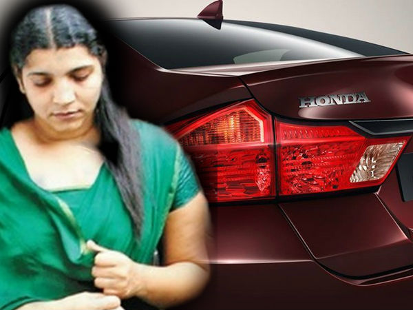 സരിതാനായരുടെ കാറിന് ആണ്‍ ടിപ്പറുകള്‍ സൈഡ് കൊടുക്കാത്തതെന്ത്?