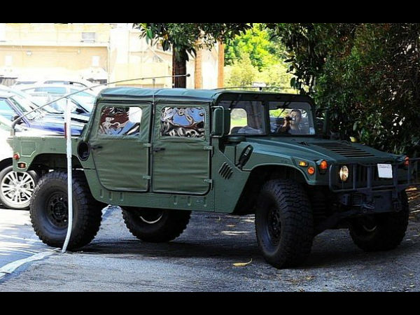 അറുപത്താറിലും ഹമ്മറിനെ വിടാതെ ആര്‍നോള്‍ഡ്