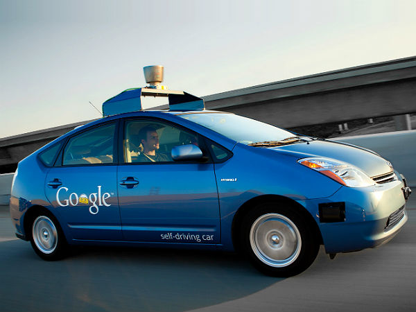 കാറുകളില്‍ സ്റ്റീയറിങ്, മിറര്‍, ബ്രേക്ക് പെഡല്‍ എന്നിവ ഇല്ലാതാകുന്ന കാലം