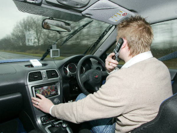 ആസ്വാദകന്‍