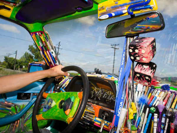 കാറിന്റെ ഇന്റീരിയറിന് ഭംഗി കൂട്ടുന്ന ഭയങ്ങരന്മാര്‍