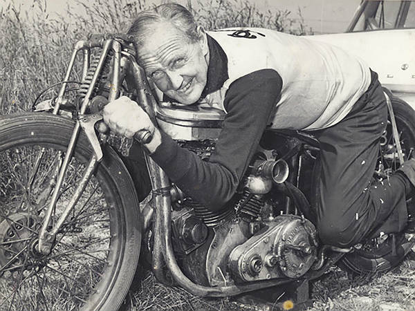 'വേള്‍ഡ്‌സ് ഫാസ്റ്റസ്റ്റ് ഇന്ത്യന്റെ' തകര്‍ക്കപ്പെടാത്ത റെക്കോഡ്