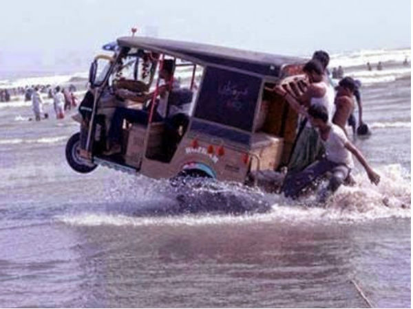 ഗൗരവം തമാശയാകുന്നതും തമാശ സീരിയസ്സാകുന്നതും