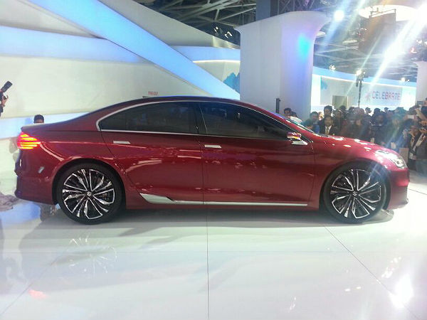 മാരുതി സിയാസ് സെപ്തം. 15നു ശേഷം; കാറിന്റെ വിശദാംശങ്ങള്‍