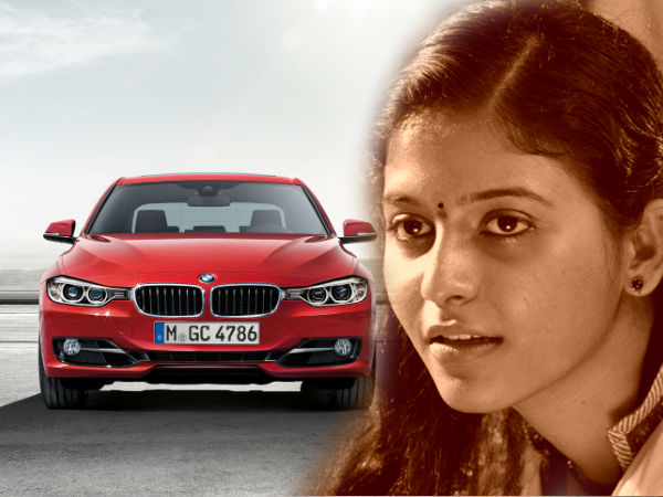 ചിത്രങ്ങളിലൂടെ നീങ്ങുക