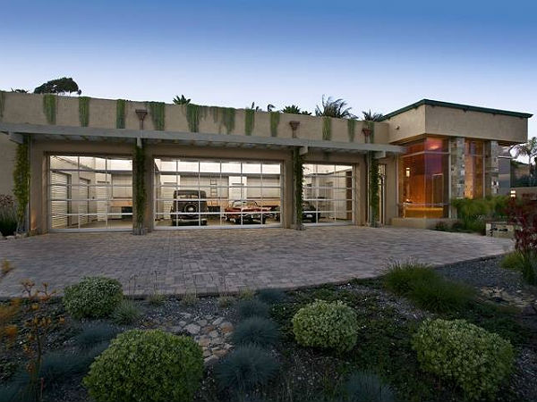 ലോകത്തിലെ എണ്ണം പറഞ്ഞ അത്യാഡംബര കാര്‍ ഗാരേജുകള്‍