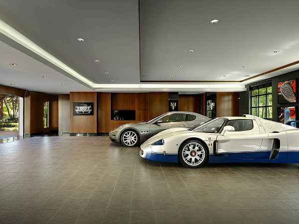 ലോകത്തിലെ എണ്ണം പറഞ്ഞ അത്യാഡംബര കാര്‍ ഗാരേജുകള്‍