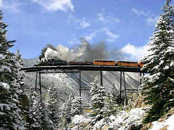 കാണാന്‍ സുന്ദരം, അത്രമേല്‍ അപകടം നിറഞ്ഞ ട്രെയിന്‍ റൂട്ടുകള്‍