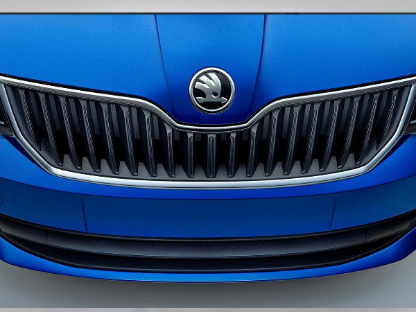 2015 സ്‌കോഡ ഫാബിയയുടെ കോക്പിറ്റ് വെളിപ്പെട്ടു