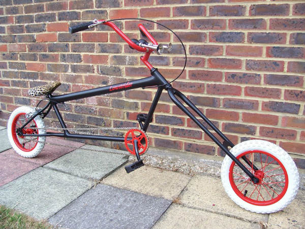 സൈക്കിളിലേറി ചിരി വരുമ്പോള്‍