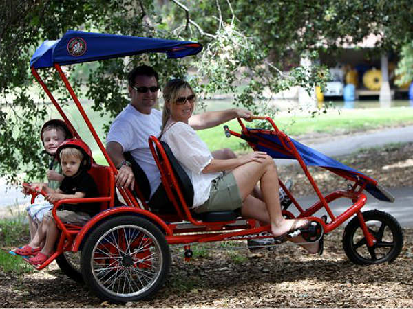 സൈക്കിളിലേറി ചിരി വരുമ്പോള്‍