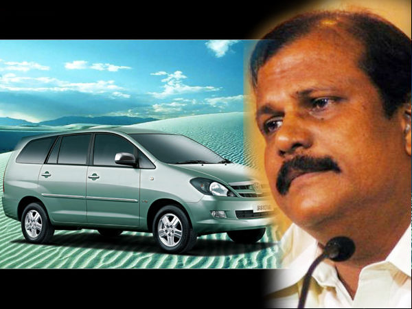 പിസി ജോര്‍ജ് പുതിയ കാര്‍ വാങ്ങുന്നു