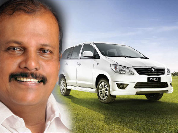 പിസി ജോര്‍ജ് പുതിയ കാര്‍ വാങ്ങുന്നു