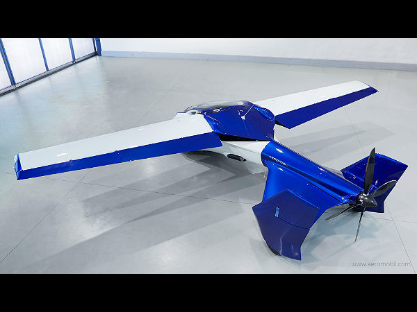 എയ്‌റോമൊബൈല്‍ അഥവാ പറക്കും കാര്‍