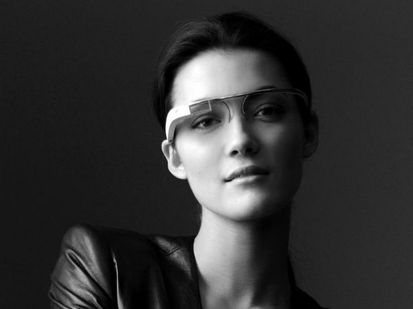 ഡ്രൈവിങ്ങിനിടെ ഗൂഗിള്‍ ഗ്ലാസ് ഉപയോഗം നിരോധിക്കണം? 