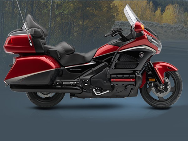 ഹോണ്ടയ്ക്ക് 40; ഇന്ത്യയ്ക്ക് സമ്മാനമായി ഗോള്‍ഡ്‌വിങ് 