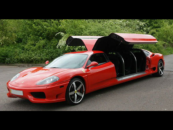 ദുബൈ നിരത്തുകളിലെ അത്ഭുതക്കാഴ്ചകള്‍