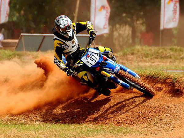 ഡകാര്‍ റാലിയിലെ ആദ്യ ഇന്ത്യാക്കാരന്‍: സിഎസ് സന്തോഷ്‌!