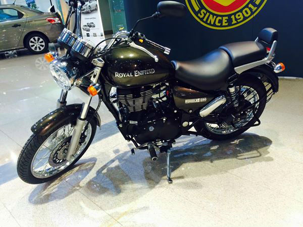 എന്‍ഫീല്‍ഡ് ക്ലാസിക്, റമ്പ്‌ലര്‍ ക്രൂയിസറുകള്‍ കുവൈത്തില്‍