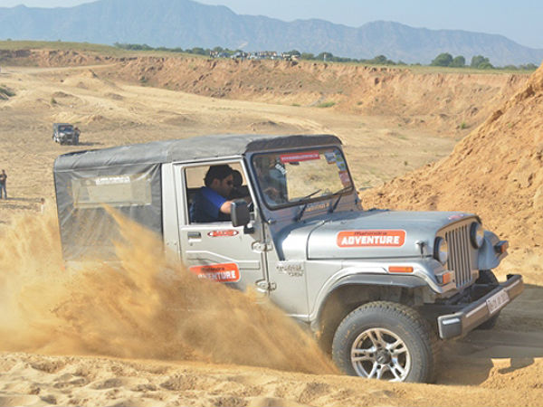 2015 മഹീന്ദ്ര താറില്‍ പുതിയ എന്‍ജിന്‍ വരുമോ?