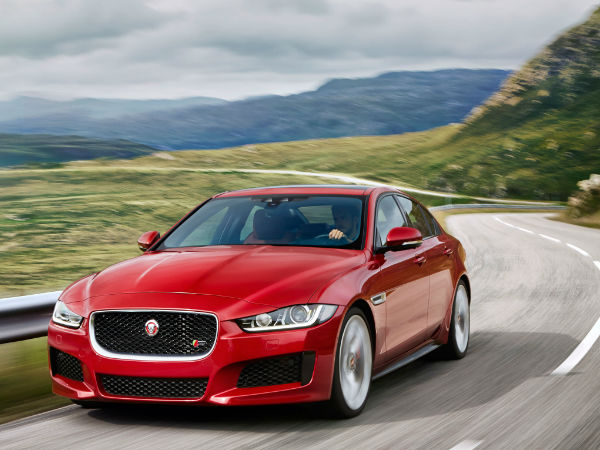 ഒന്നാം സ്ഥാനം: ജാഗ്വര്‍ എക്‌സ്ഇ