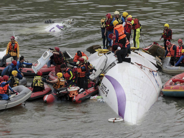 തായ്‌വാന്‍ വിമാനാപകടത്തിന്റെ വീഡിയോ വൈറലാകുന്നു