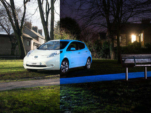 ഇരുട്ടില്‍ തിളങ്ങുന്ന കാര്‍ പെയിന്റ് വരുന്നു!