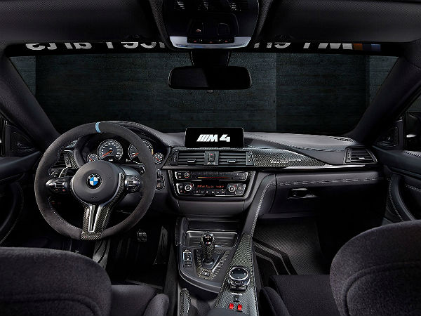 2015 മോട്ടോജിപി 'സേഫ്റ്റി കാര്‍' അവതരിച്ചു