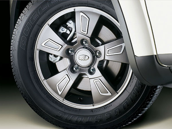 മഹീന്ദ്ര എക്‌സ്‌യുവി500 എക്‌സ്‌ക്ലൂസിവ് എഡിഷന്‍ ഫീച്ചറുകള്‍